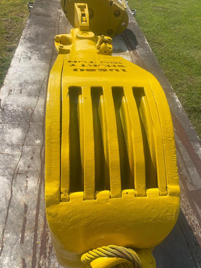 Used IDECO SHORTY UTB 160-TON 4-SHEAVE DRILLING HOOK BLOCK