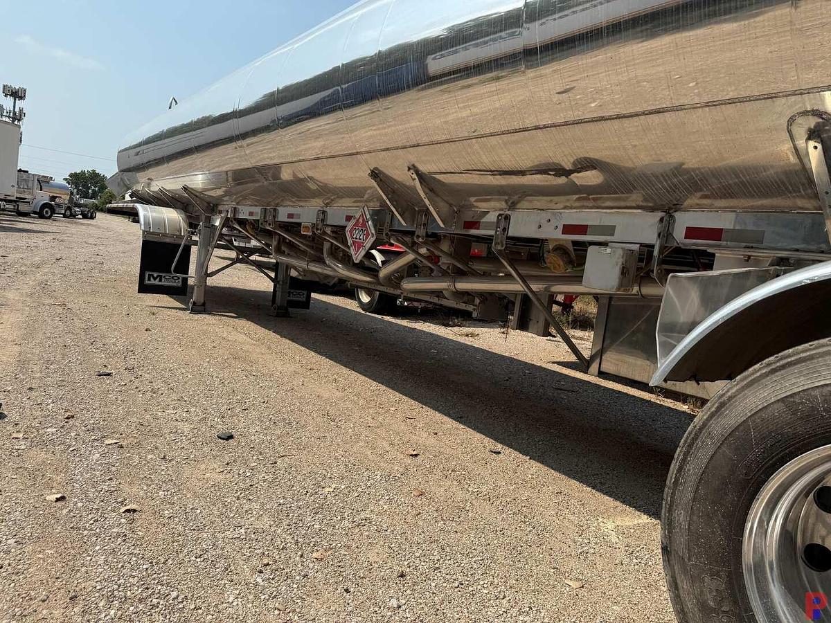 Used 2019 HEIL 9,400 GAL. 5-COMPARTMENT FUEL TANK TRAILER