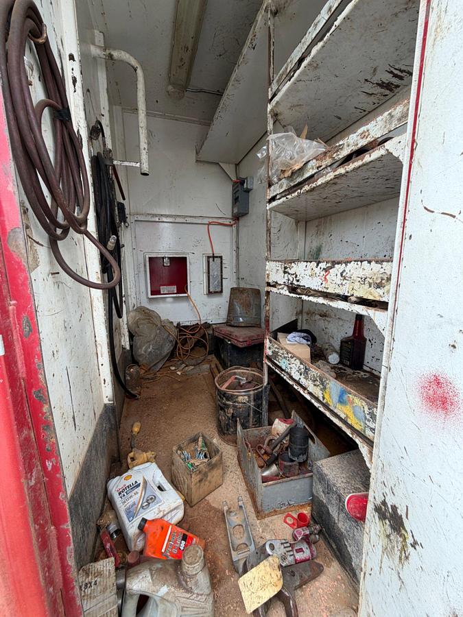 Used Scott’s 24’ Custom Dog House Trailer