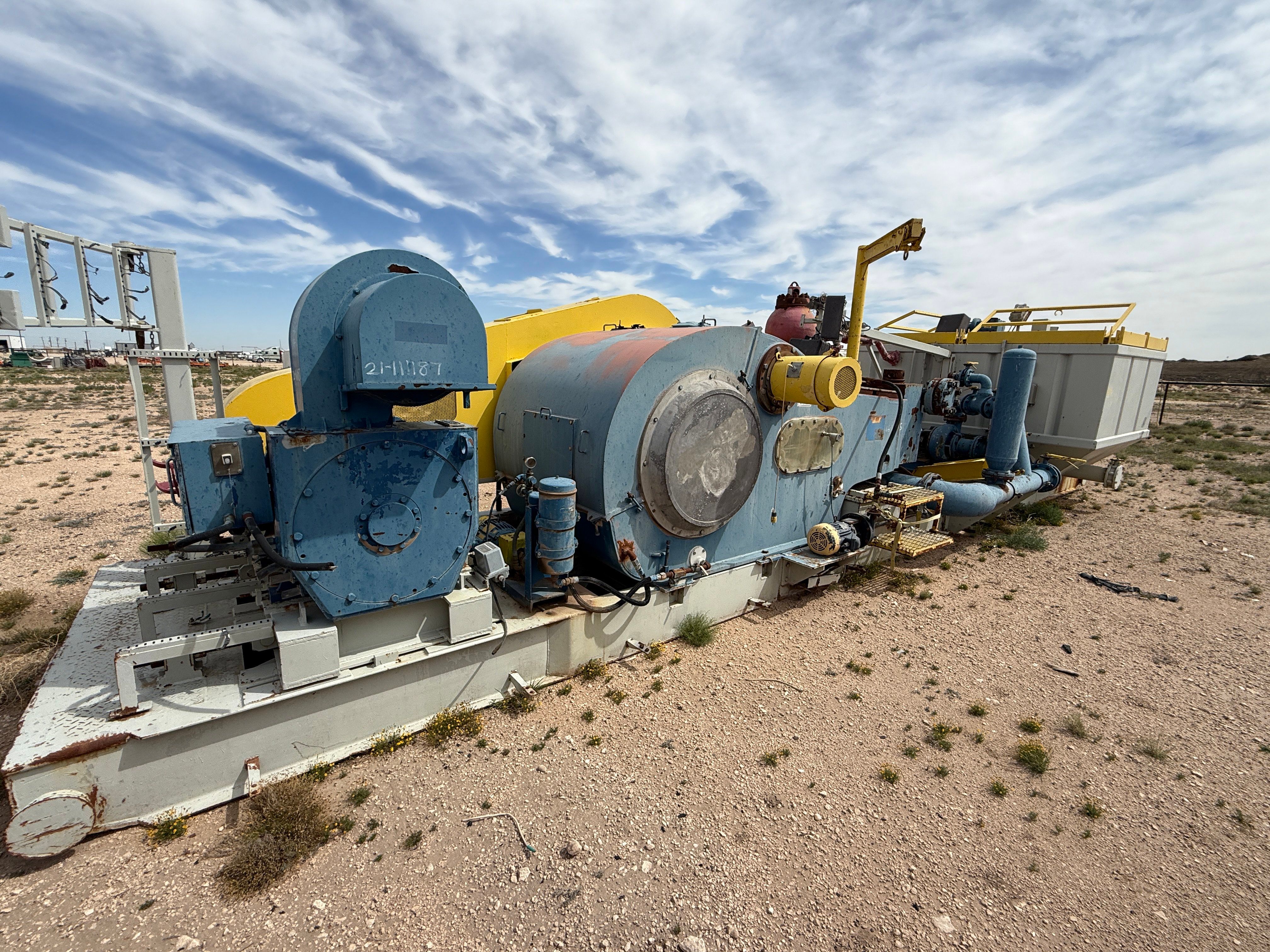 Used CONTINENTAL EMSCO FB-1600 5K WP TRIPLEX MUD PUMP W/ AC ELECTRIC MOTOR &  MIXING TANK SKIDDED