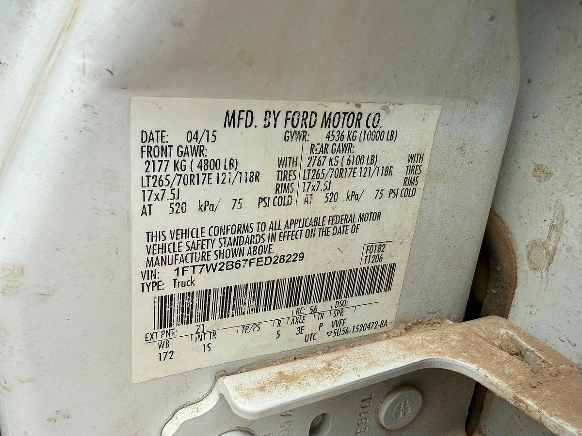 Used 2015 FORD F-250 XL SD 4WD CREW CAB FLATBED PICKUP TRUCK