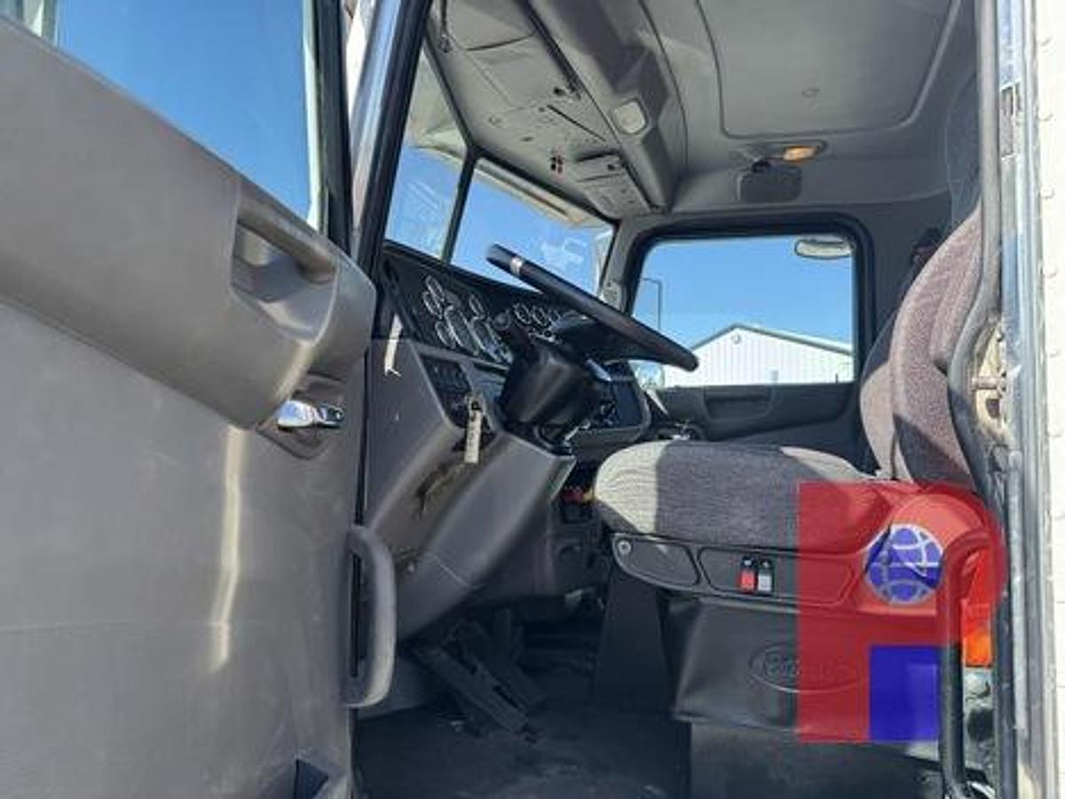 Used 2014 PETERBILT 388 T/A DUMP TRUCK