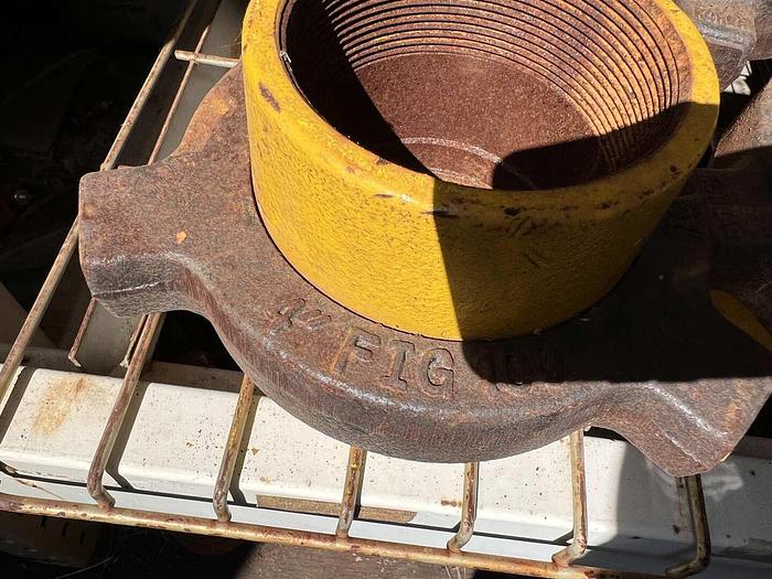 Used 40-4" FIG 100 HAMMER UNIONS & 7-6" FIG 200 HAMMER UNIONS
