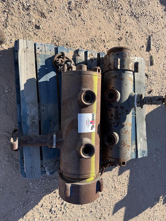 Used (2) MULTI-SIZE SINGLE PLUG CEMENT HEADS