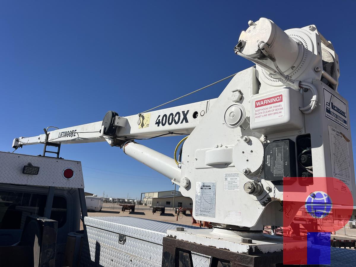 Used 2015 FREIGHTLINER M2 106 S/A CREW CAB SLICK LINE TRUCK