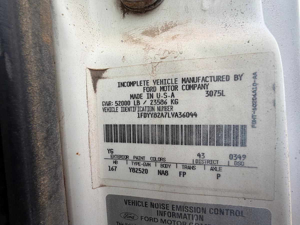 Used 1990 FORD L8000 T/A DAYCAB TRUCK TRACTOR