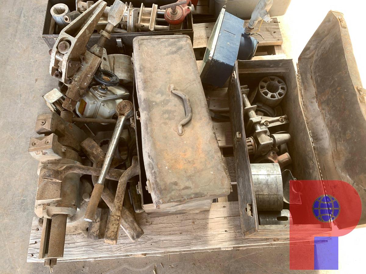 Used HAMMER WRENCHES, PIPE VICE, RIDGED CREMPERS