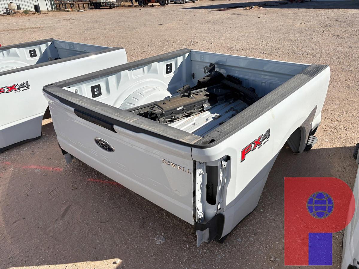 Used FORD F-250 7’ SUPER DUTY TRUCK BED W/ TOW PACKAGE