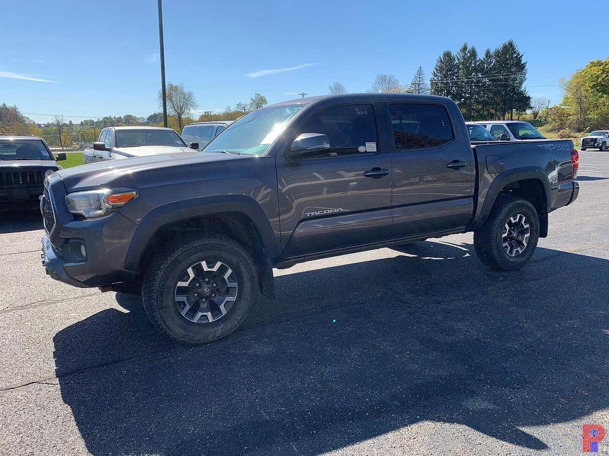 Used 2018 TOYOTA TACOMA TRD 4X4 OFFROAD CREW CAB PICKUP