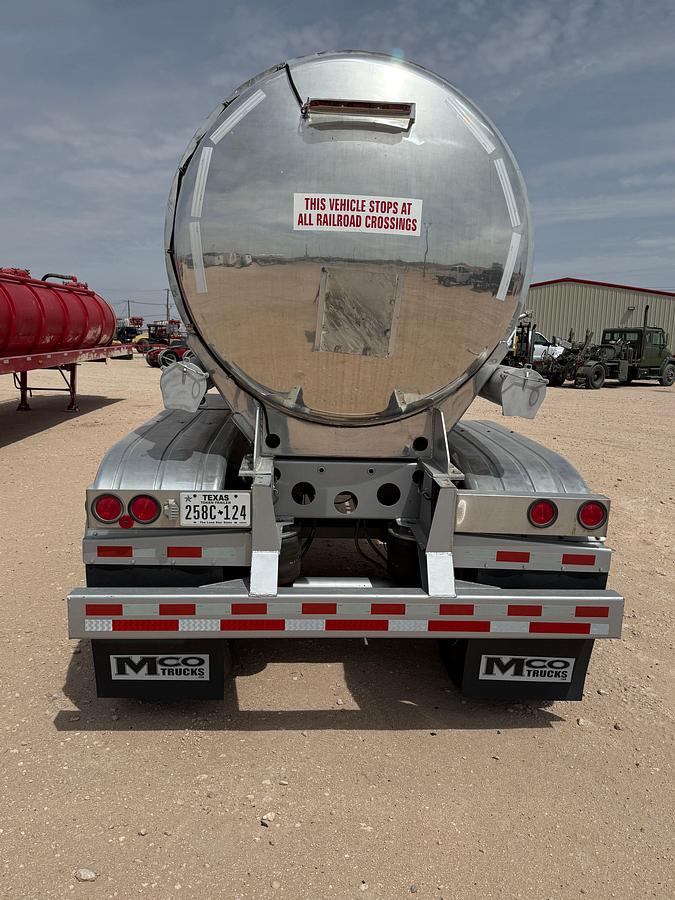 Used 2008 DRAGON PRODUCTS 8,400 GALLON T/A FUEL TRAILER