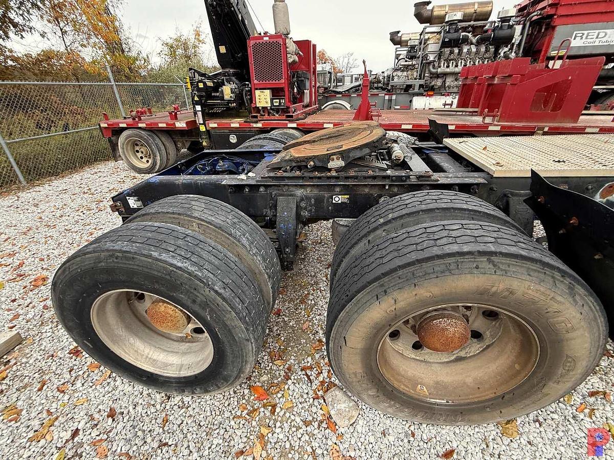 Used 2012 PETERBILT 386 T/A DAY CAB TRUCK TRACTOR
