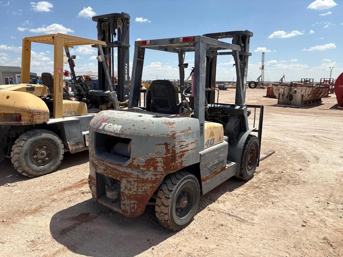 Used TCM FD40T 8,000lbs forklift