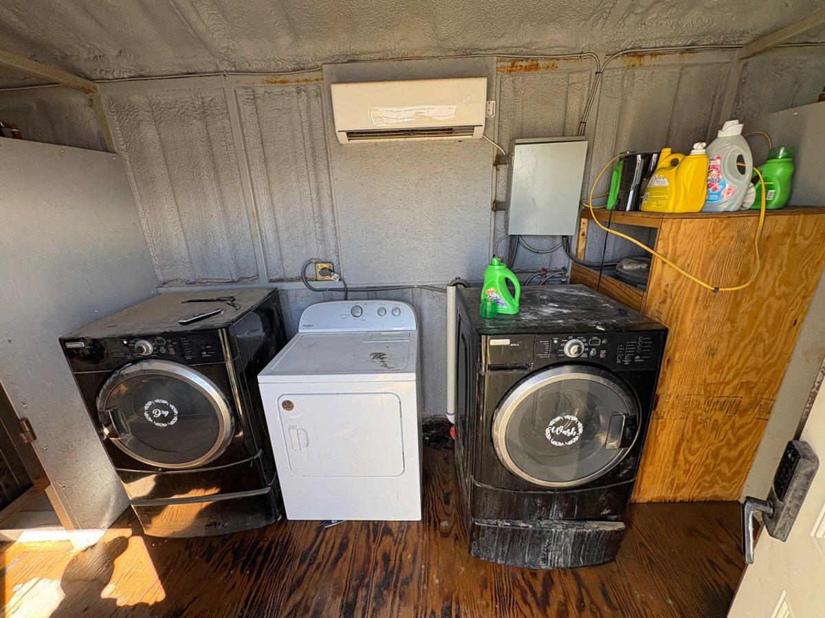 Used 20’ x 8’ T/A BUMPER PULL PORTABLE WASHROOM