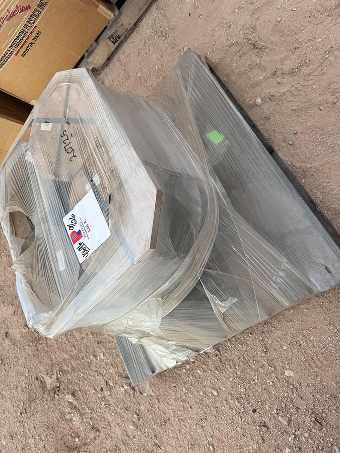 Used PALLET W/ (2) LINER T 5-1/2” BLAK-JAK FB MISSION L & (2) LINER ZIRCONIA BLAK-JAK FC-1600 6”
