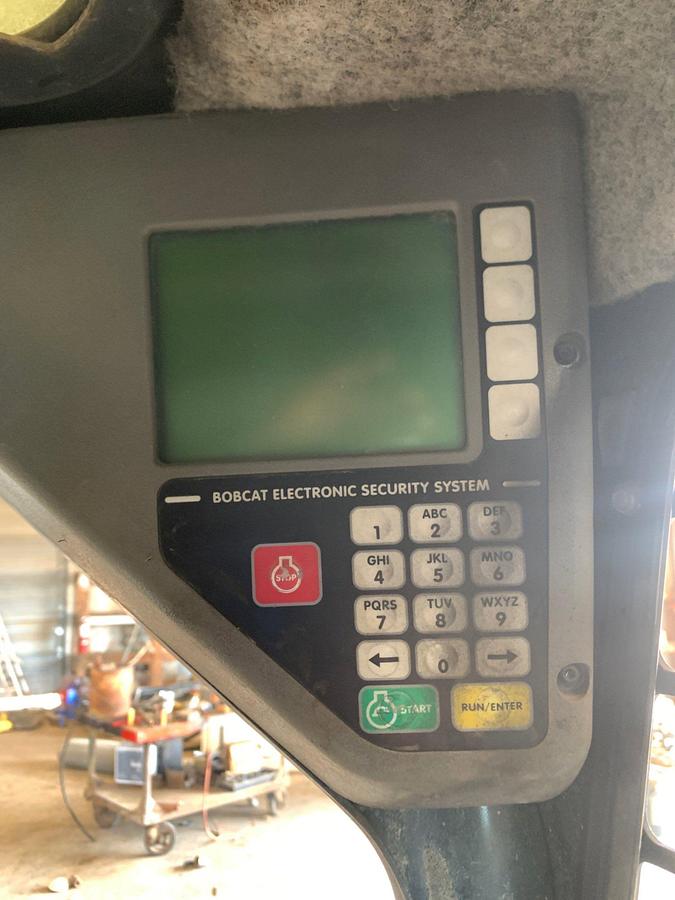Used BOBCAT S185 Skid Steer