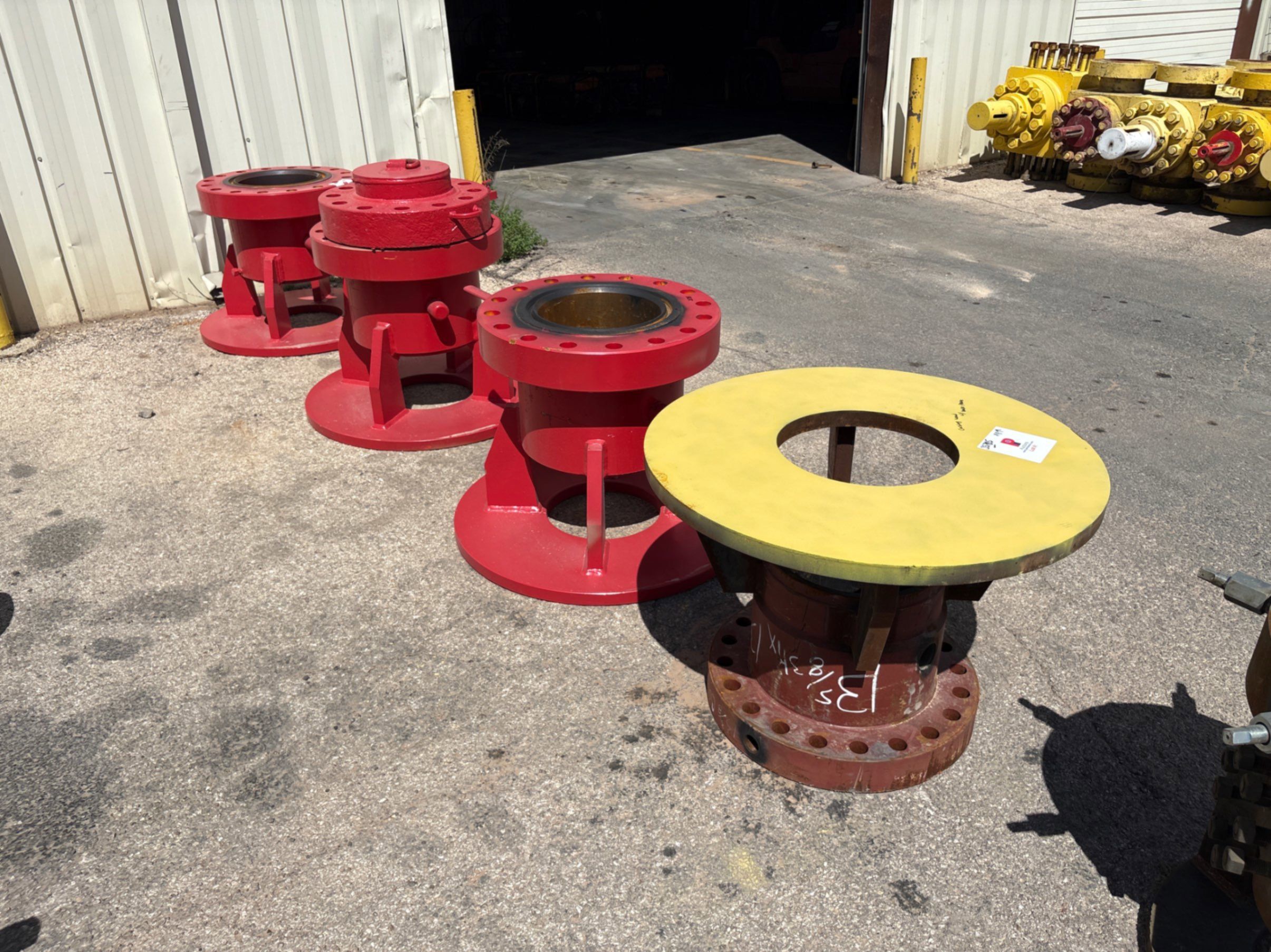 Used (4x$) (4) 13-5/8” casing heads w/ baseplates