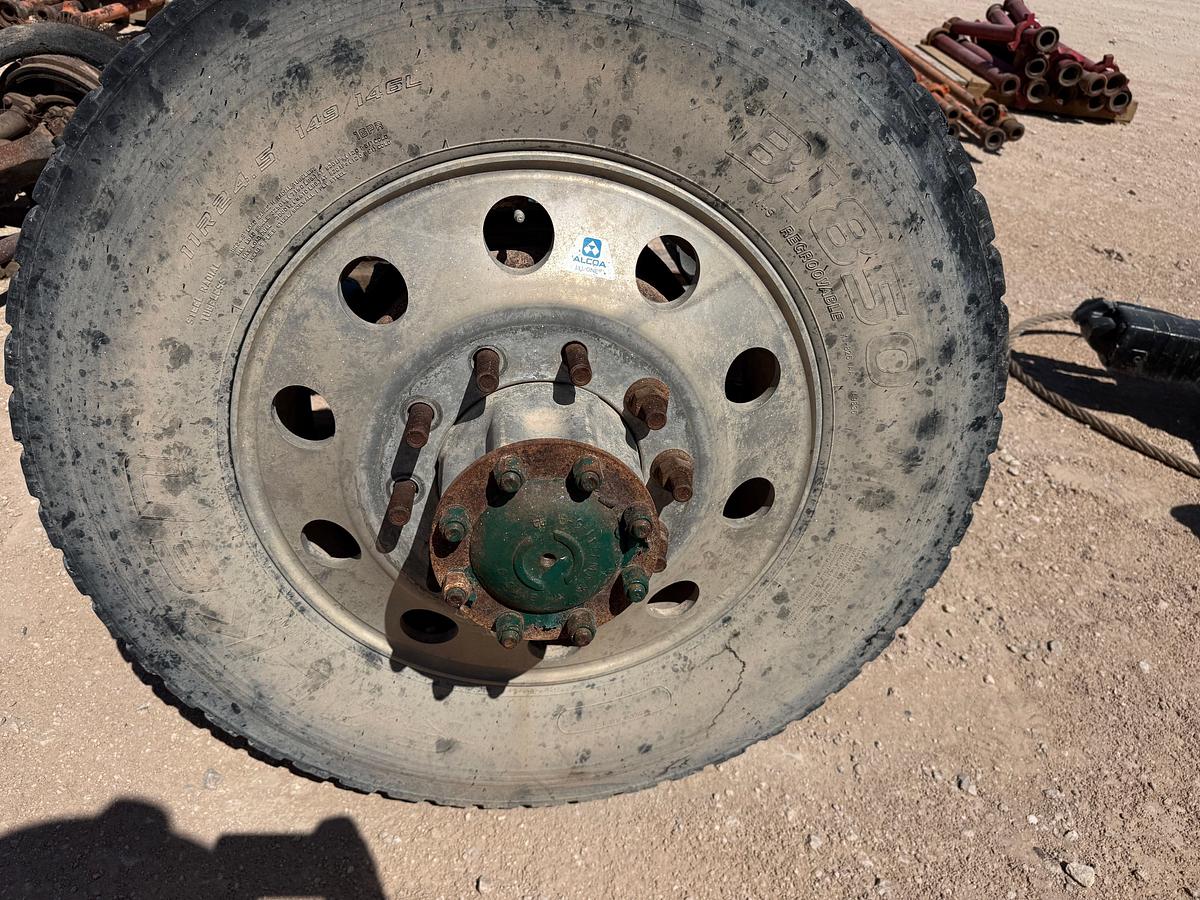 Used ROCKWELL RP23160 23K LBS 4.30 RATIO FRONT REAR DIFF & BANJO HSG W/ HUBS, DRUMS & TIRE WHEEL