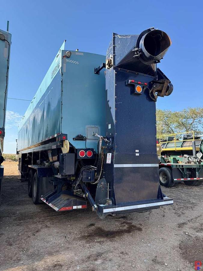 Used 2012 CONVEY ALL SK-3000-AC SAND KING BULK STORAGE TRAILER