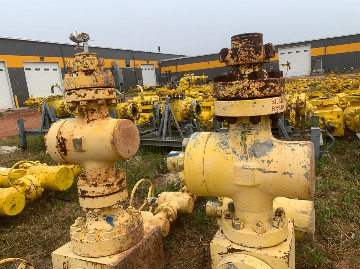 Used (4) 4-1/16 5k Fluid Crosses w/(20) 3-1/16 5k Manual Gate Valves