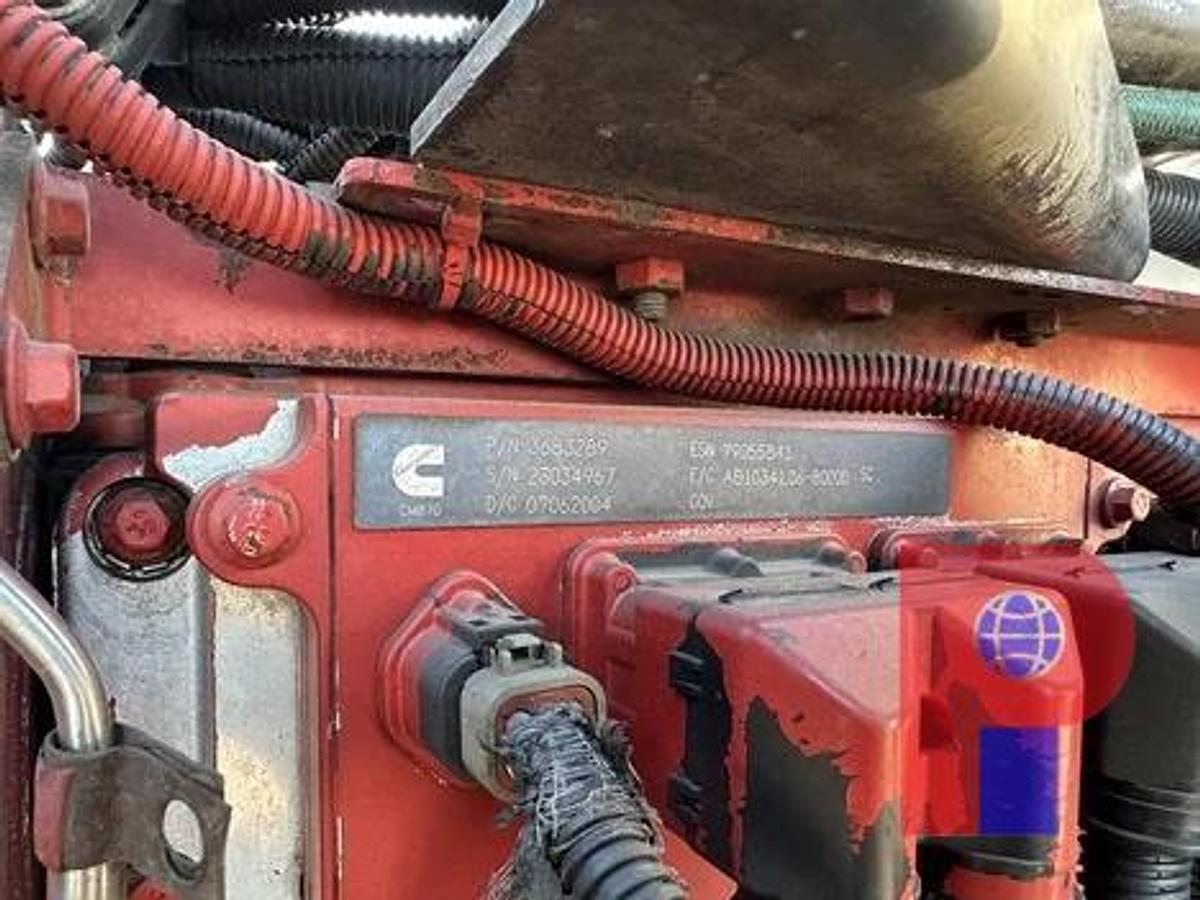 Used 2005 PETERBILT 378 T/A DUMP TRUCK