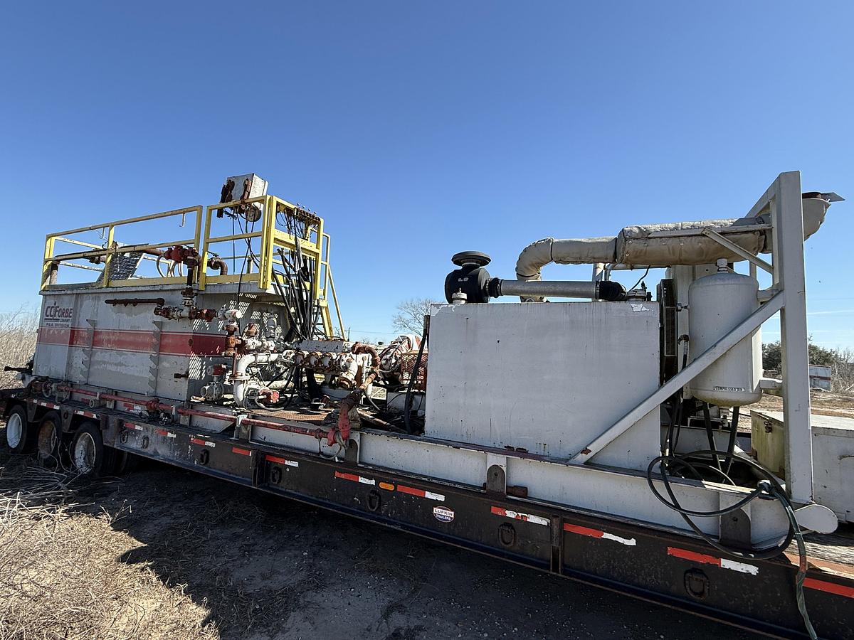 Used OILWELL SA634-5 10K WP TRIPLEX CEMENT PUMP UNIT W/ MIXING TANKS SKIDDED MTD ON 2007 LUFKIN TRI AXLE NARROW NECK LOWBOY