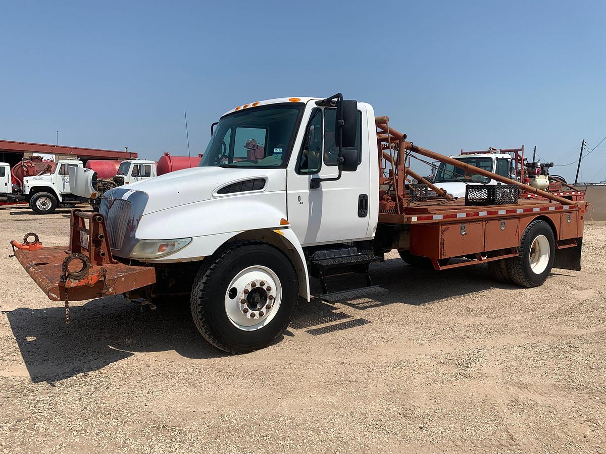 Used 2007 INTERNATIONAL DURASTAR 4300 ROUSTABOUT TRUCK