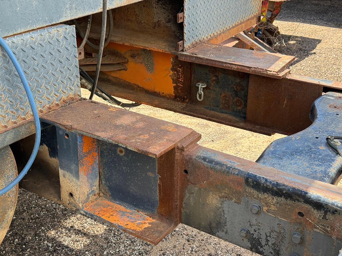 Used FRANKS EXPLORER II SWAB RIG MTD ON 1994 FORD L9000 T/A TRUCK