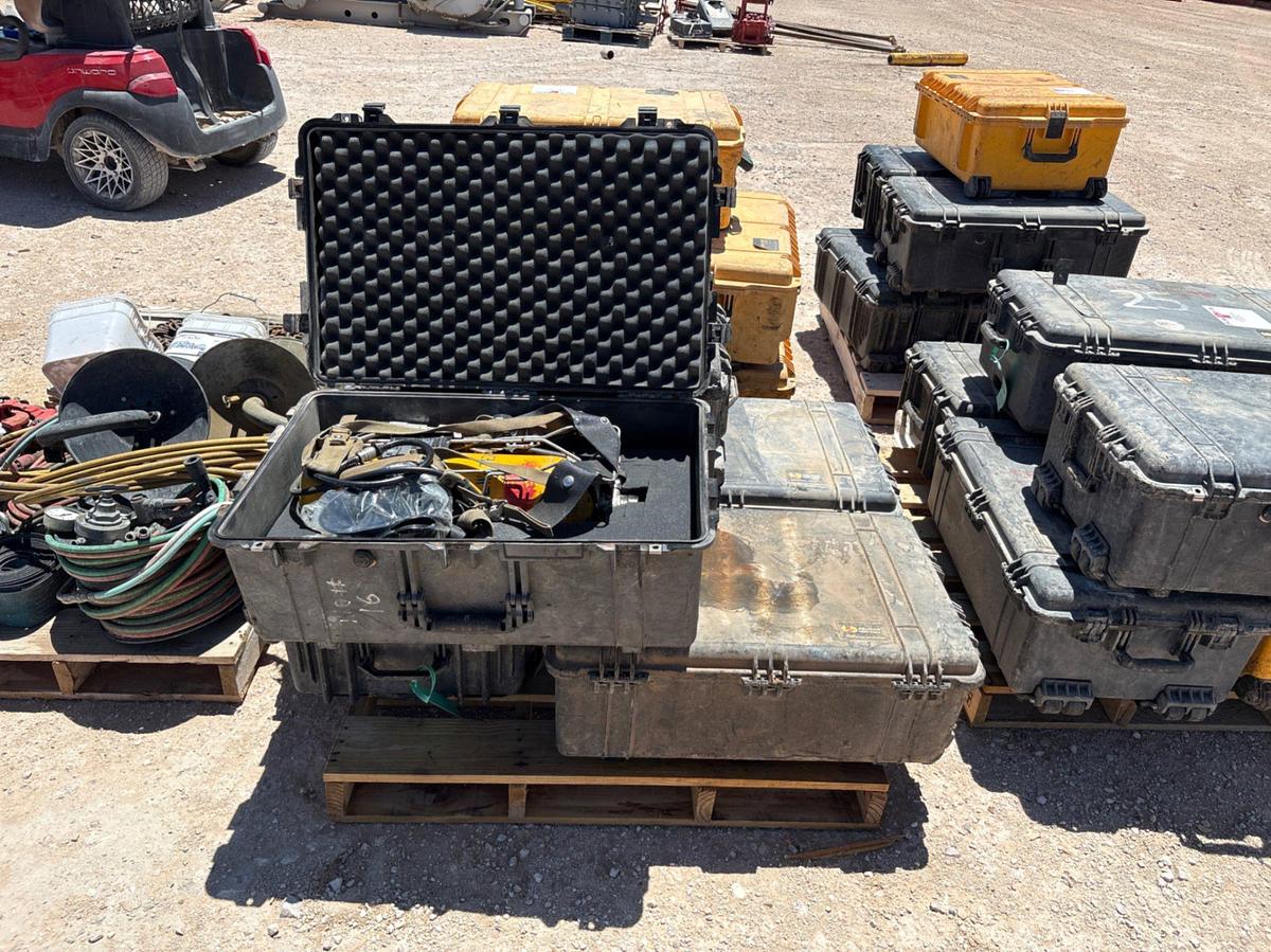 Used (5) SCBA TANKS & MASKS W/ PELICAN CASES