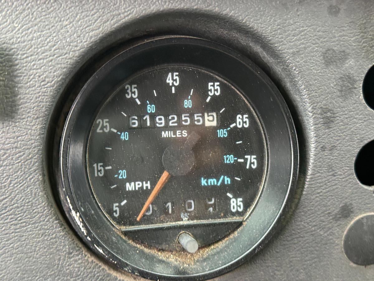 Used 2001 MACK RD688S T/A 45K MECH WINCH TRUCK