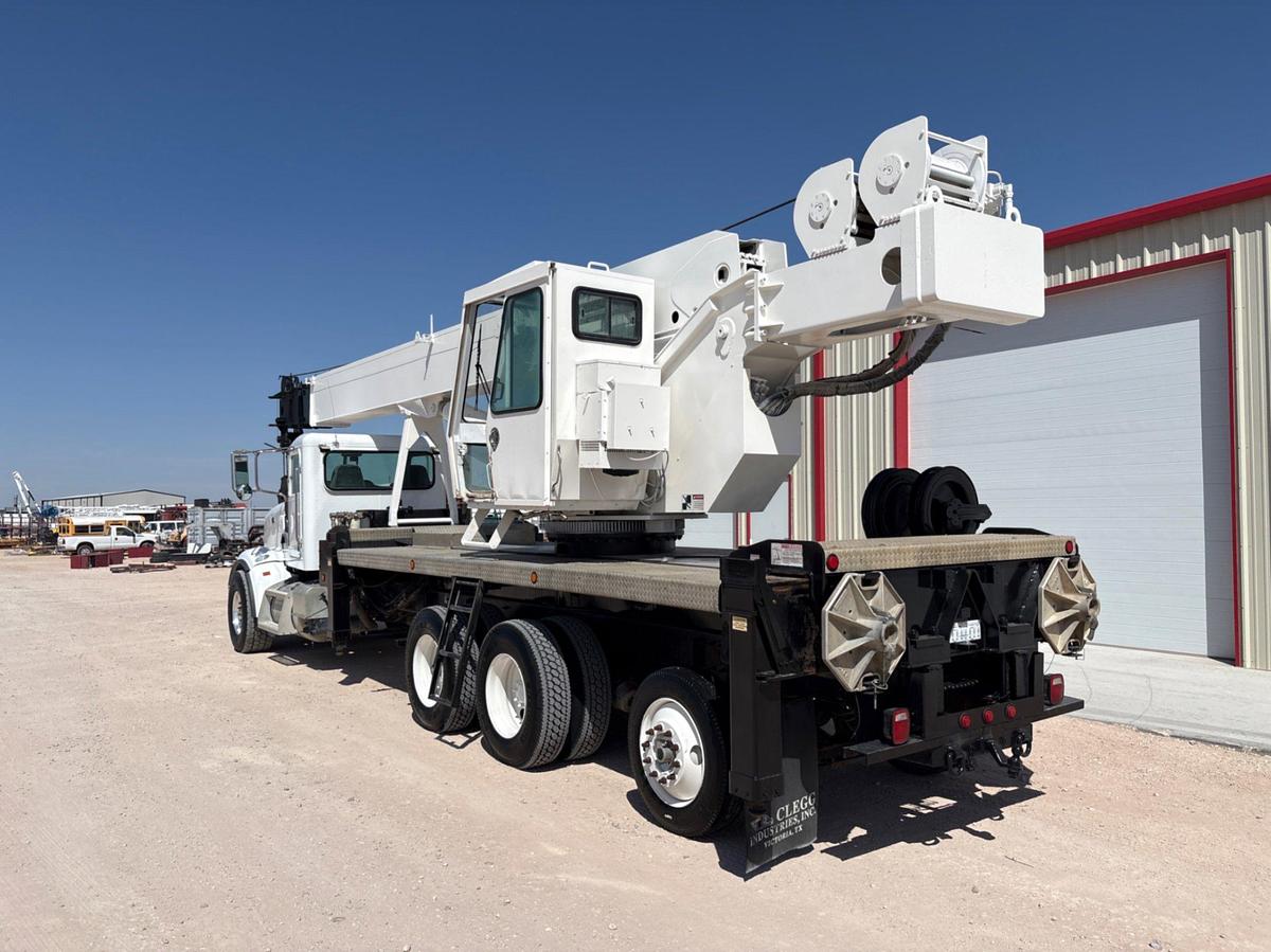Used 2011 PETERBILT 367 T/A DAYCAB 50-TON CRANE TRUCK