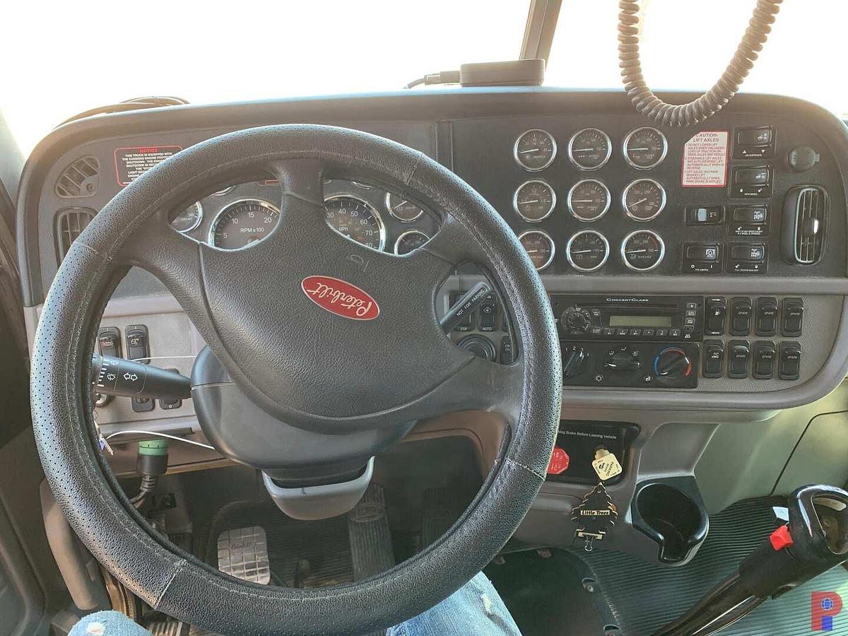 Used 2013 PETERBILT 388 TRI AXLE SLEEPER HAUL TRUCK