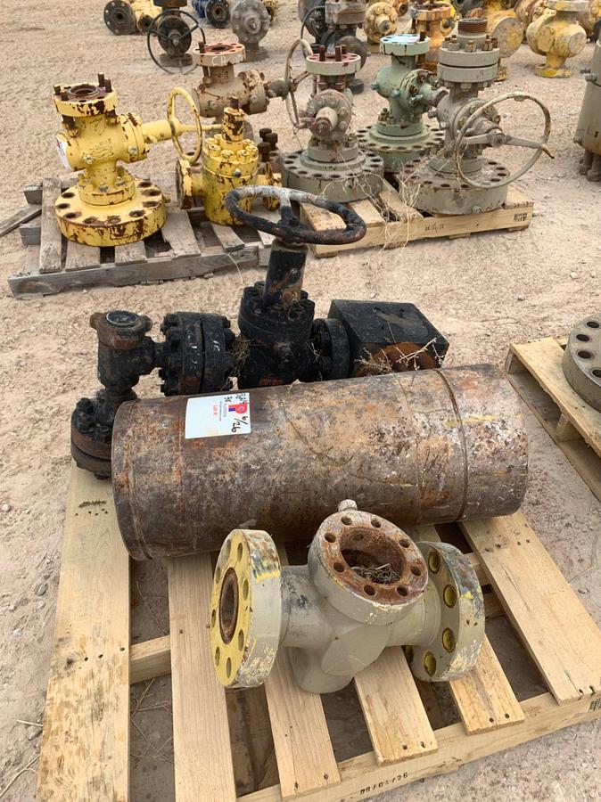 Used (3) Pallets of 2-9/16 5k Gate Valves
