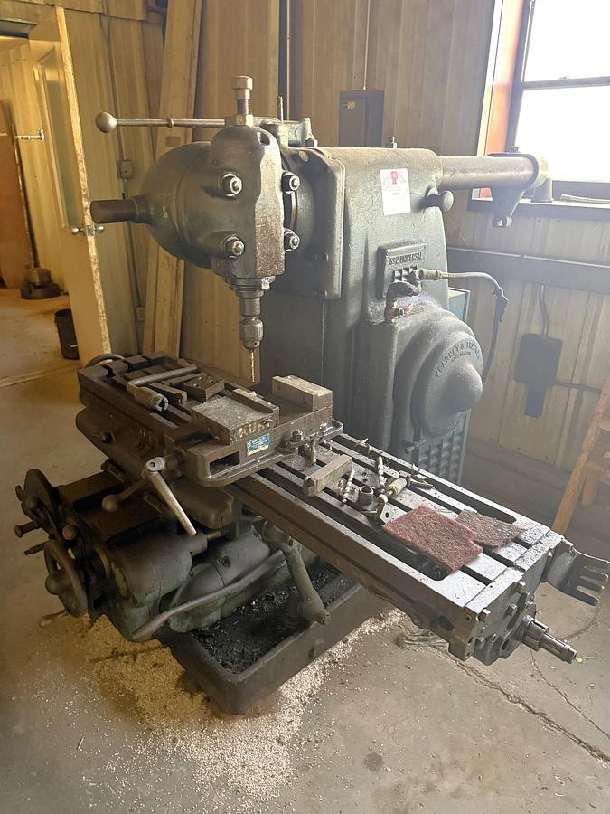 Used MILWAUKEE MODEL K MILLING MACHINE