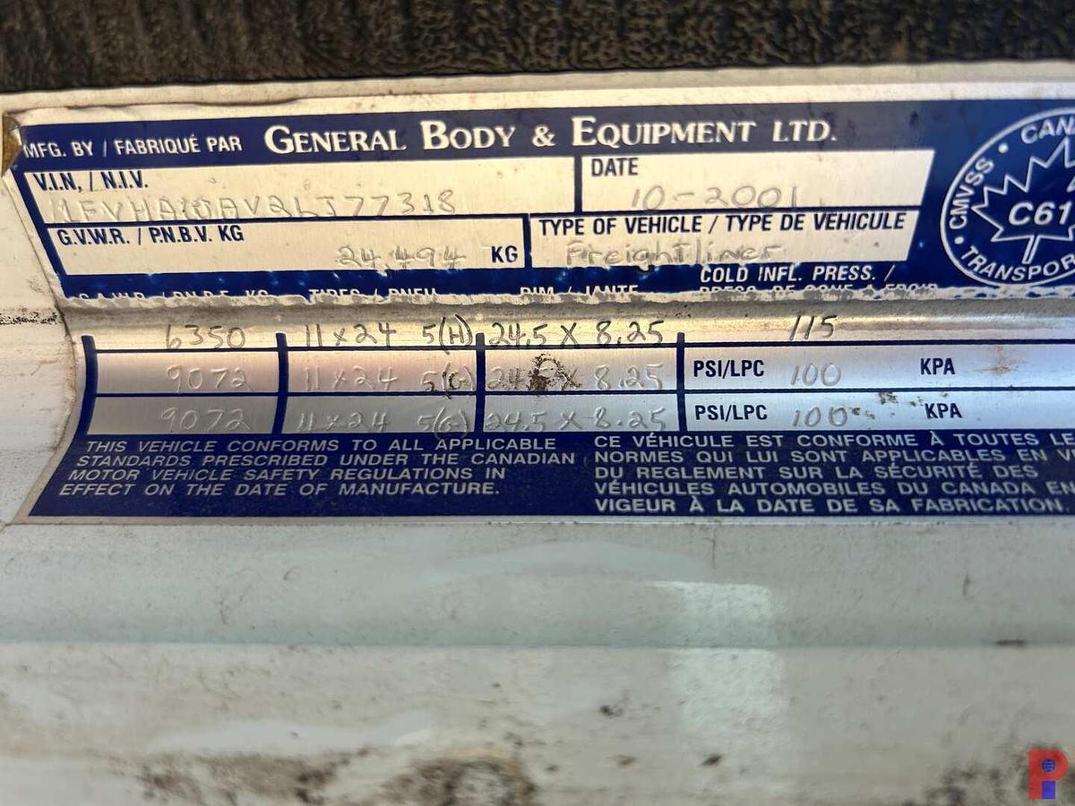 Used 2002 FREIGHTLINER ARGOSY T/A CABOVER WIRELINE TRUCK