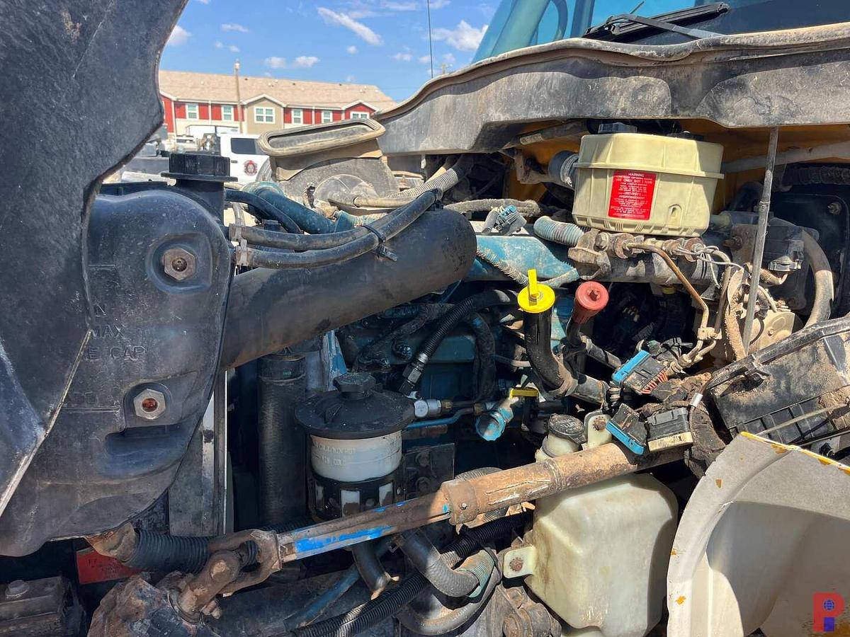 Used 2007 INTERNATIONAL DURASTAR 4300 ROUSTABOUT TRUCK