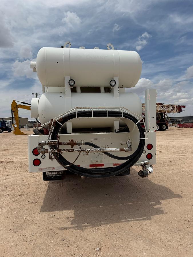 Used 2011 MACK GRANITE T/A DAYCAB HOT OIL TRUCK