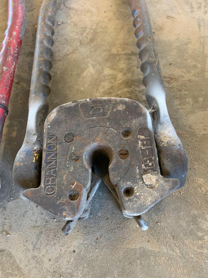 Used (2) 3/4 OBANNON PLATE TYPE 25 Ton Rod Elevators