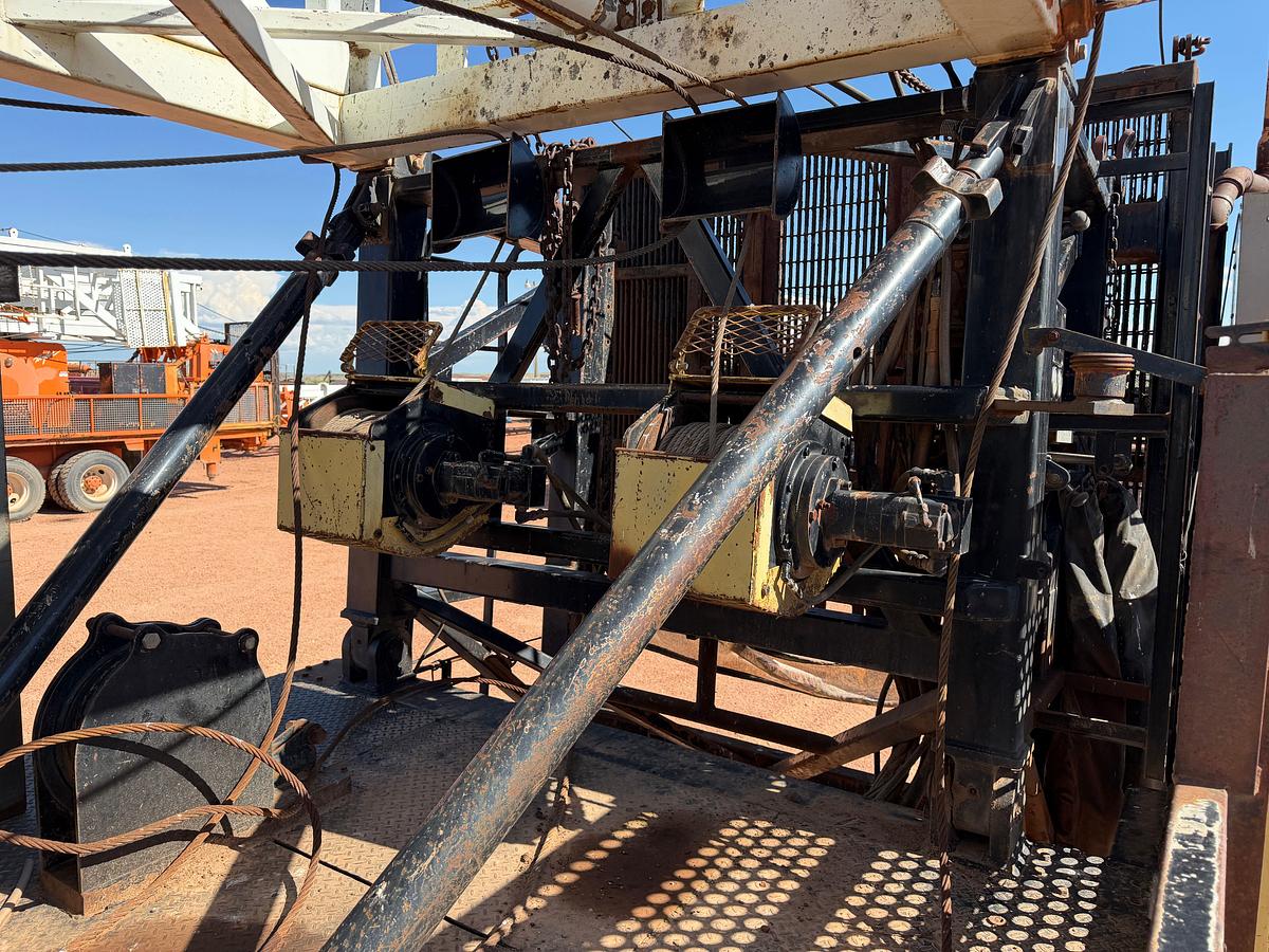 Used 2006 TAYLOR C500 DD 104'-250K 5-AXLE WELL SERVICE WORKOVER RIG