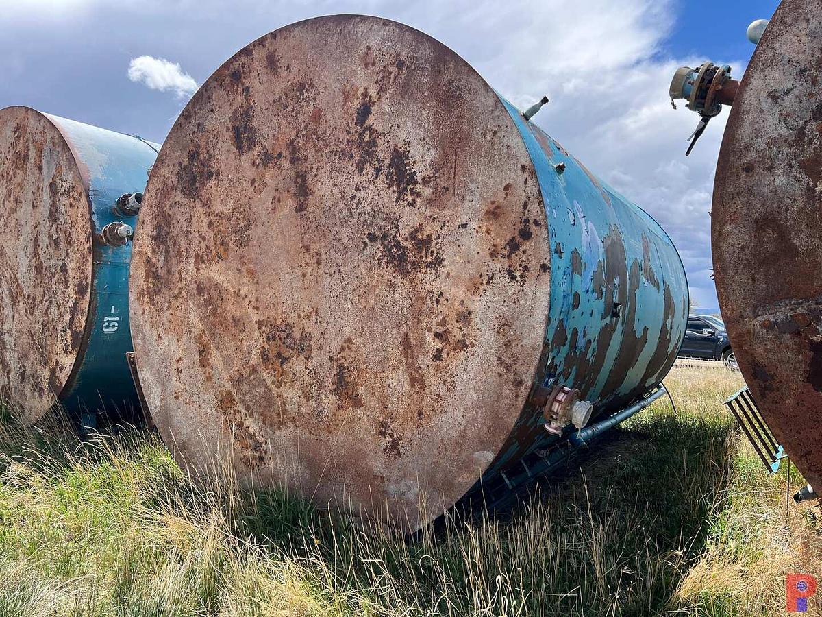 Used SKIDDED 12’DIAMETER X 20’H 400BBL VERTICAL STORAGE TANK