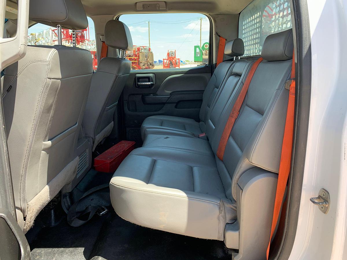 Used 2022 CHEVROLET SILVERADO 6500HD