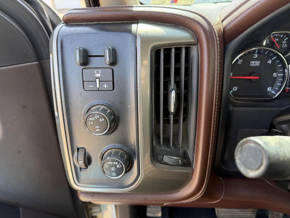 Used 2014 CHEVROLET SILVERADO 1500 HIGH COUNTRY 4WD CREW CAB PICKUP