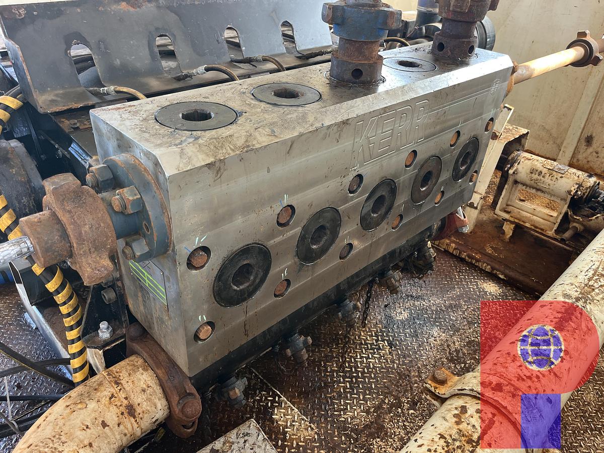 Used Kerr QWS 1,000HP Quintaplex Well Service Pump P/B: CAT C-32 Diesel Engine