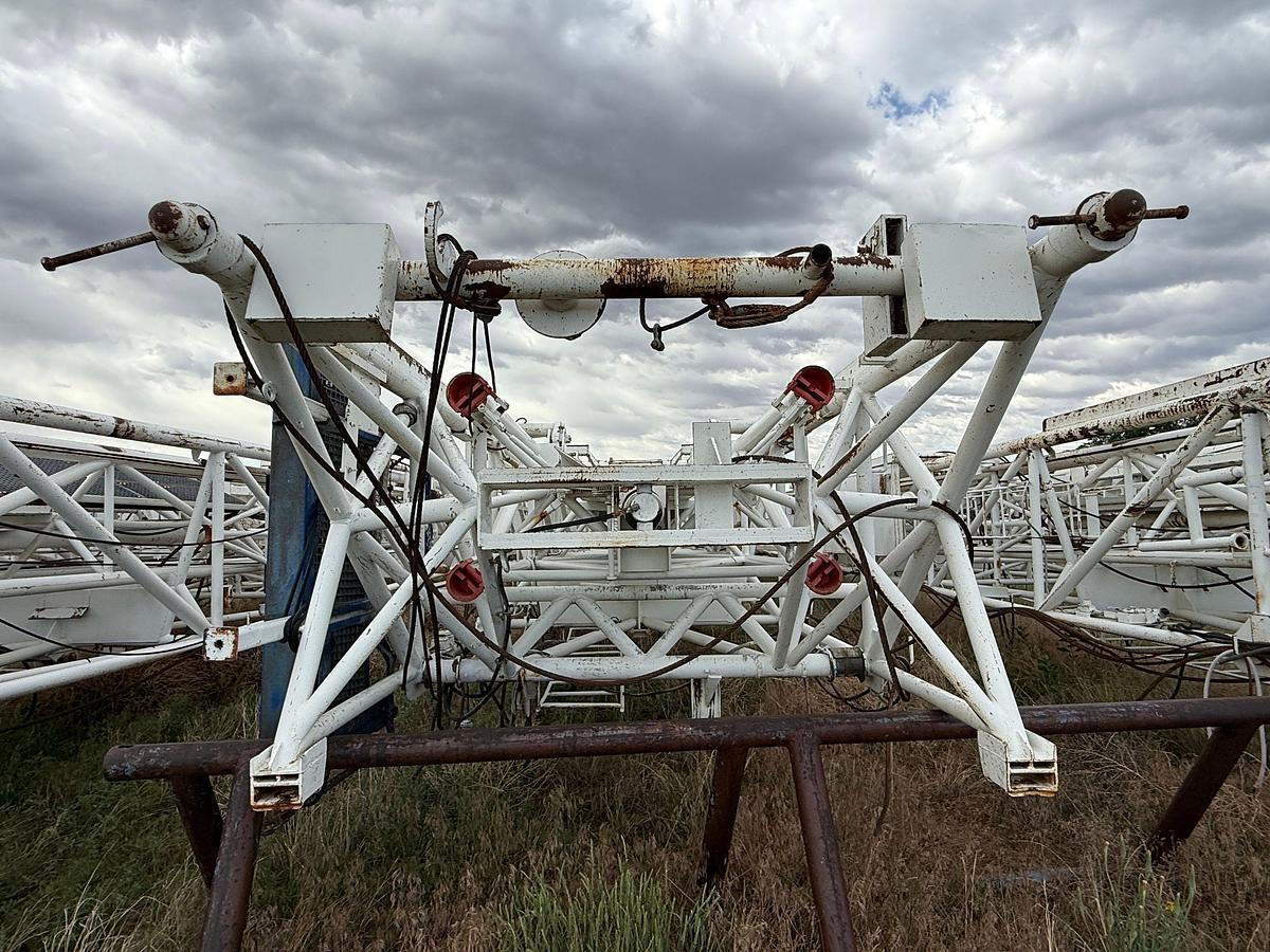 Used NOV FRANKS 96’ X 215,000 LBS. DERRICK
