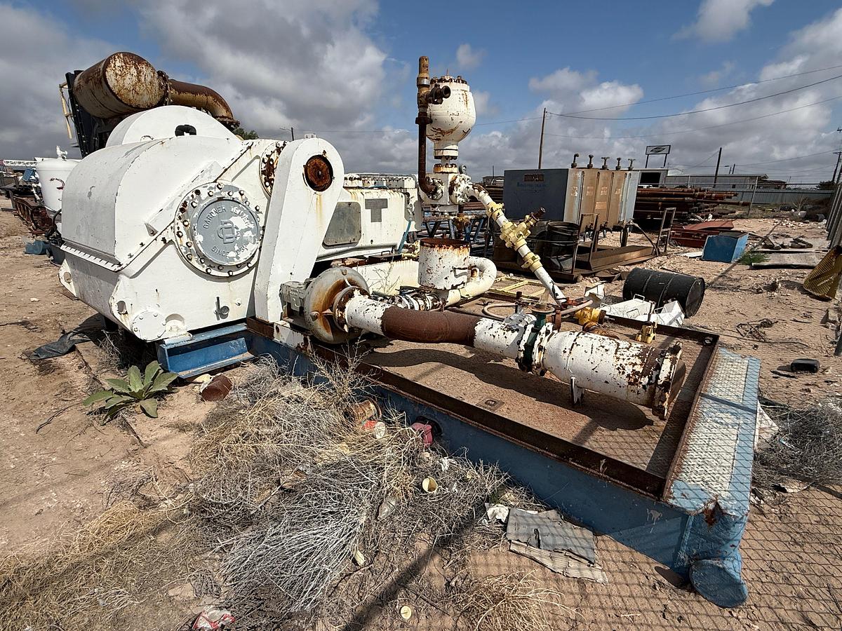 Used 2011 GARDNER DENVER PZ11 TRIPLEX DRILLING MUD PUMP P/B CATERPILLAR 3512, SKIDDED