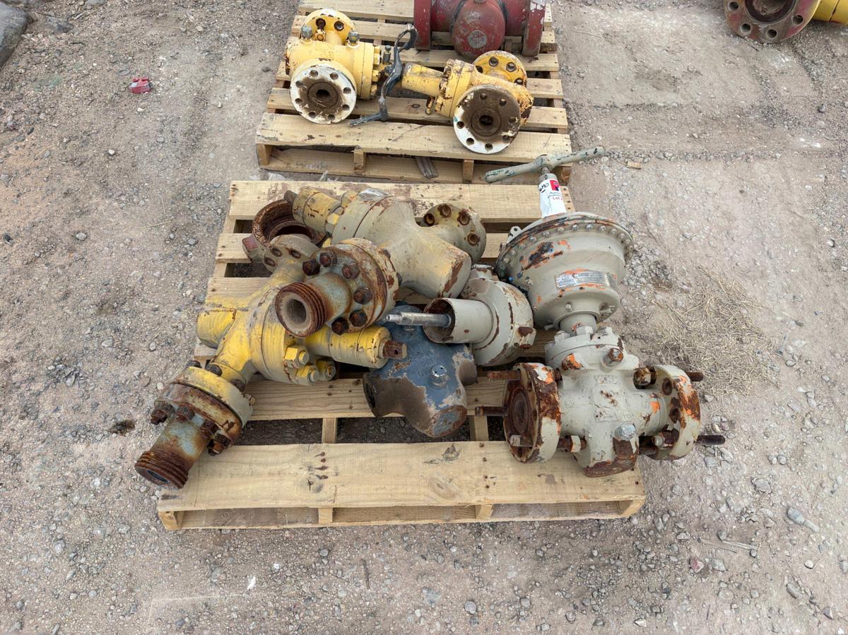 Used (5 pallets) assorted 5K gate valves & test flanges