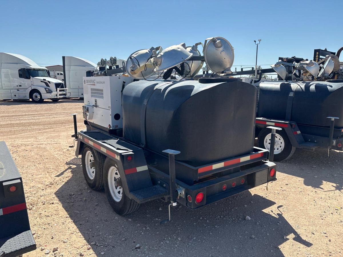 Used 2015 MAGNUM TRAILERS MLT4200 20KW T/A LIGHT TOWER COMBO TRAILER