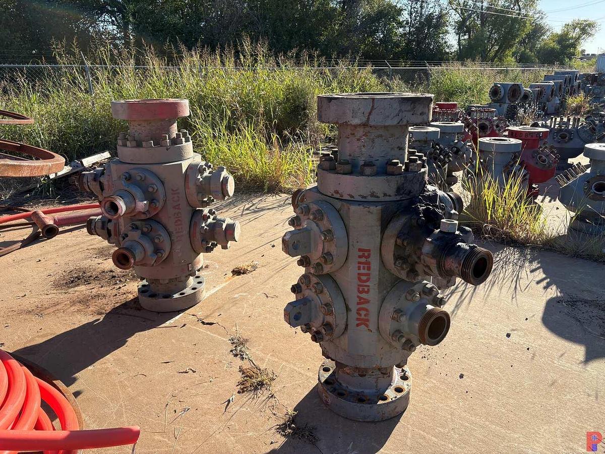 Used (2X$) 7-1/16” X 4-1/16” 10-WAY FLUID CROSSES