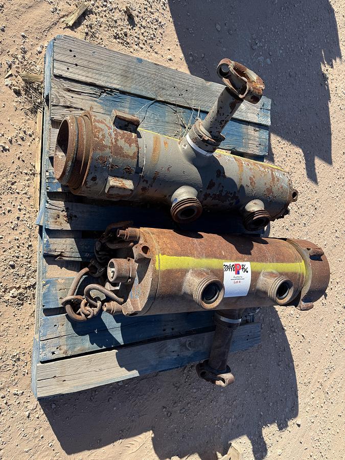 Used (2) MULTI-SIZE SINGLE PLUG CEMENT HEADS