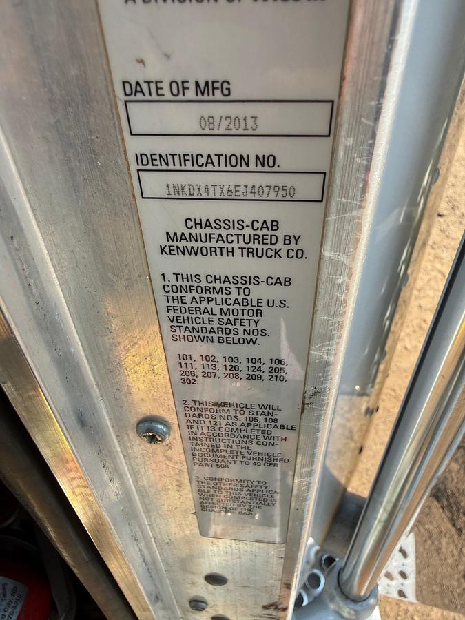 Used 2014 KENWORTH T800 TRI-DRIVE HEAVY HAUL 36" SLEEPER TRUCK