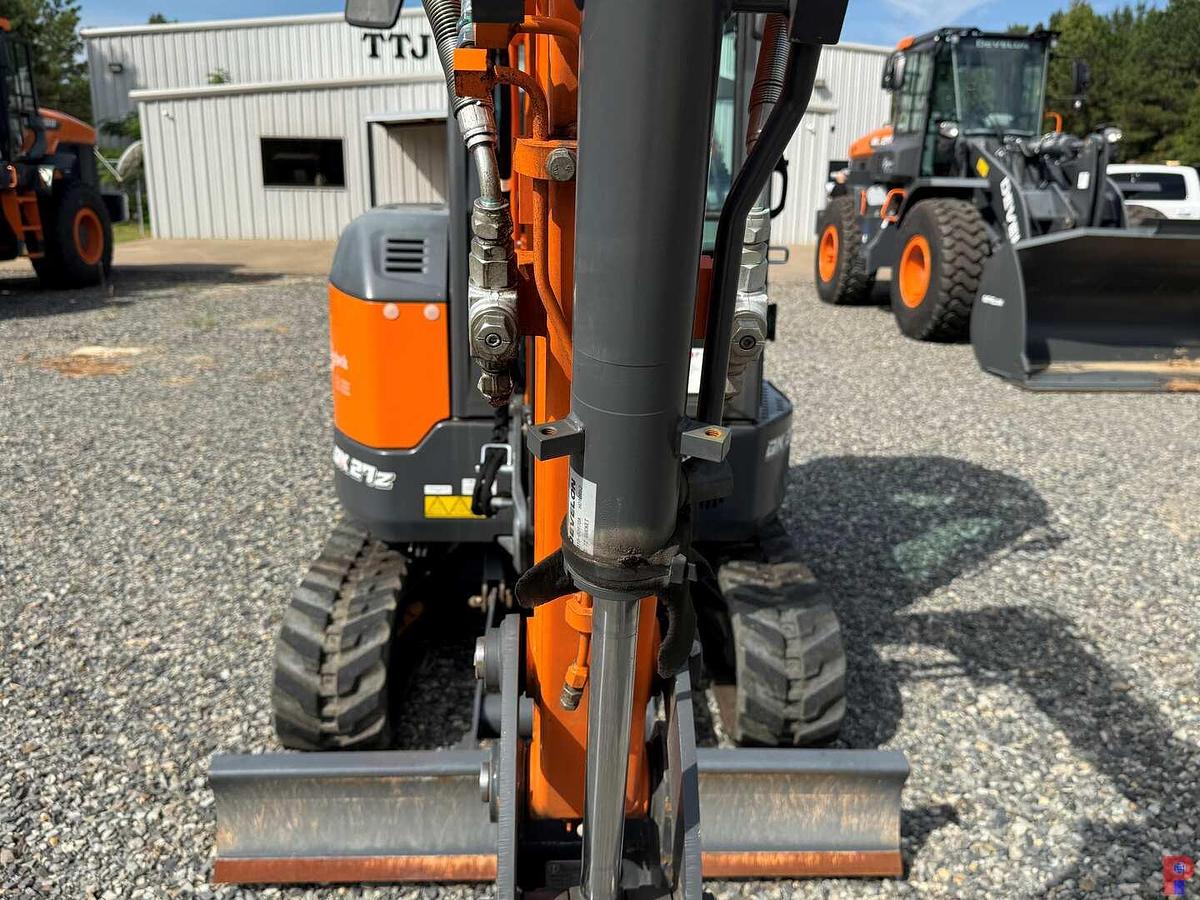 Used (NEW) DEVELON DX27Z-7 COMPACT MINI EXCAVATOR